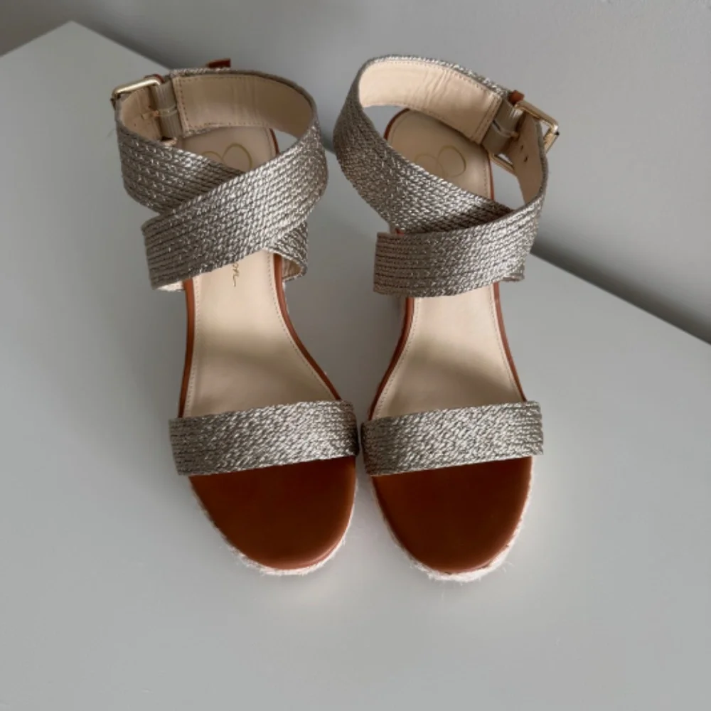 Jessica Simpson Gold Espadrille Wedges Sandal Size 8.5 - Picture 2 of 8